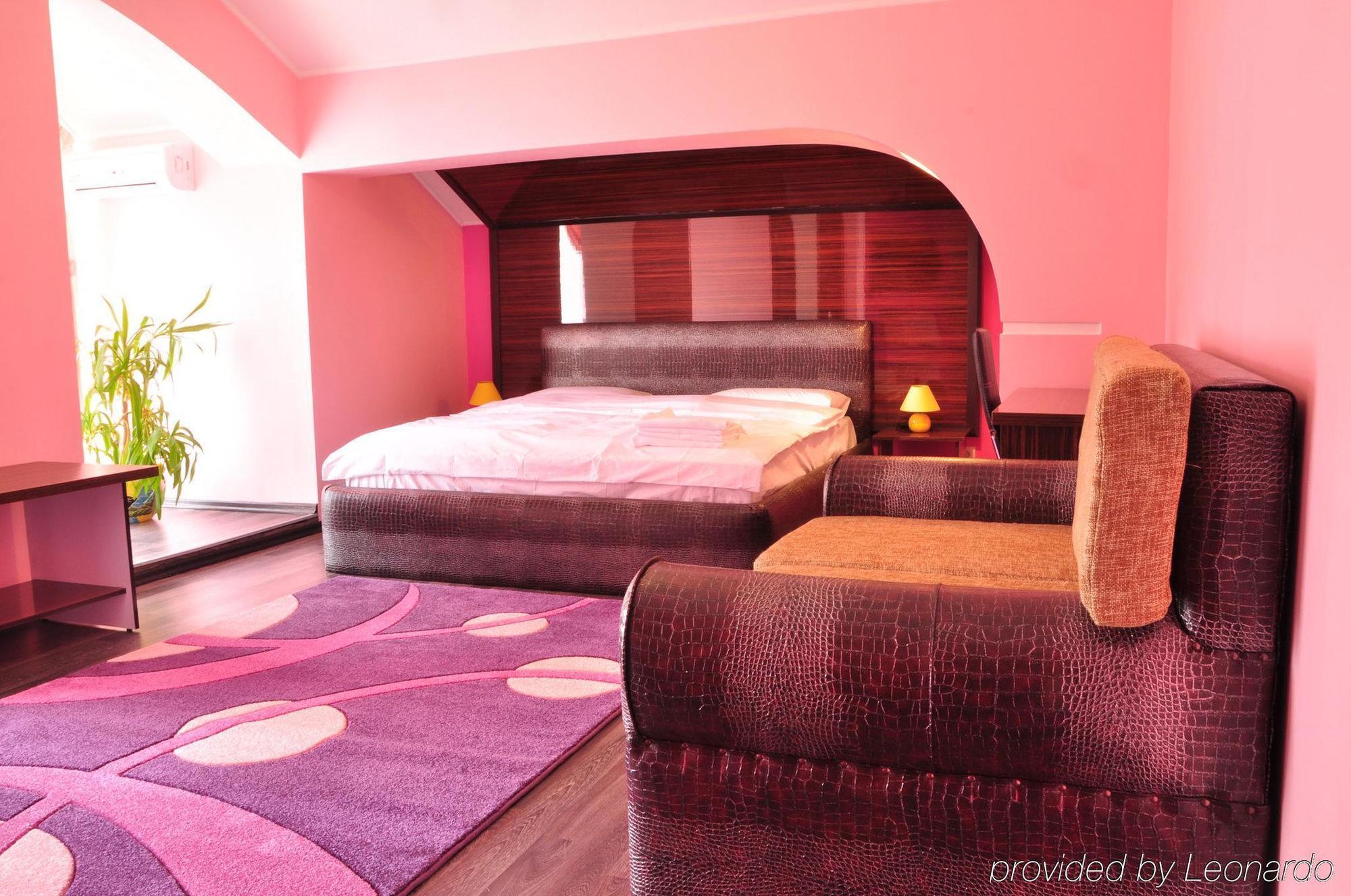 Imperial Hotel Chisináu Habitación foto